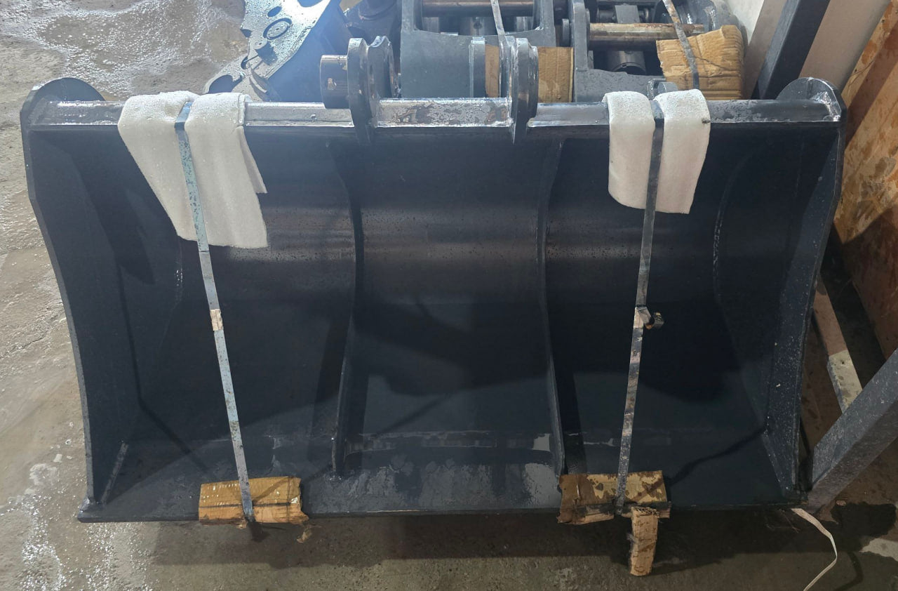 Ковш планеровочный (0,3м3) для колесного экскаватора 80W